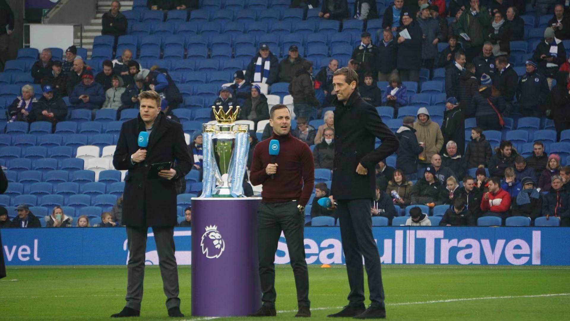 简蓝科技产品手册设计欣赏-东莞广告设计